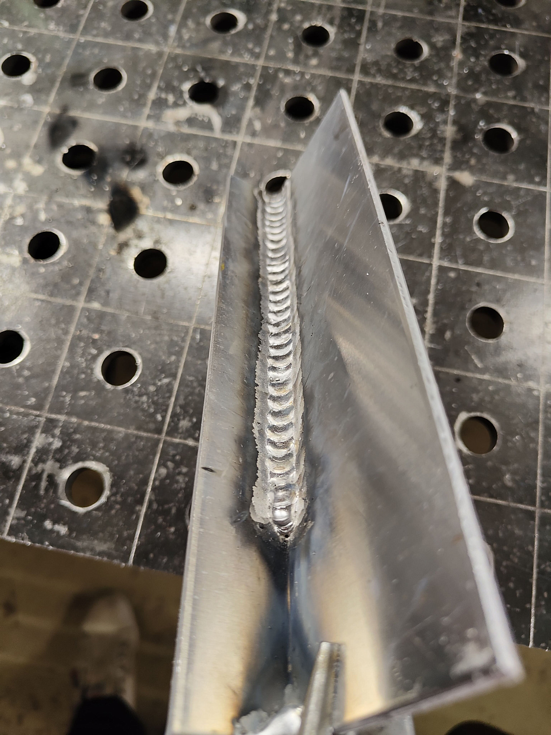 Тестирование аппарата ПТК HANKER MIG 350S DP H42 в демонстрационном зале