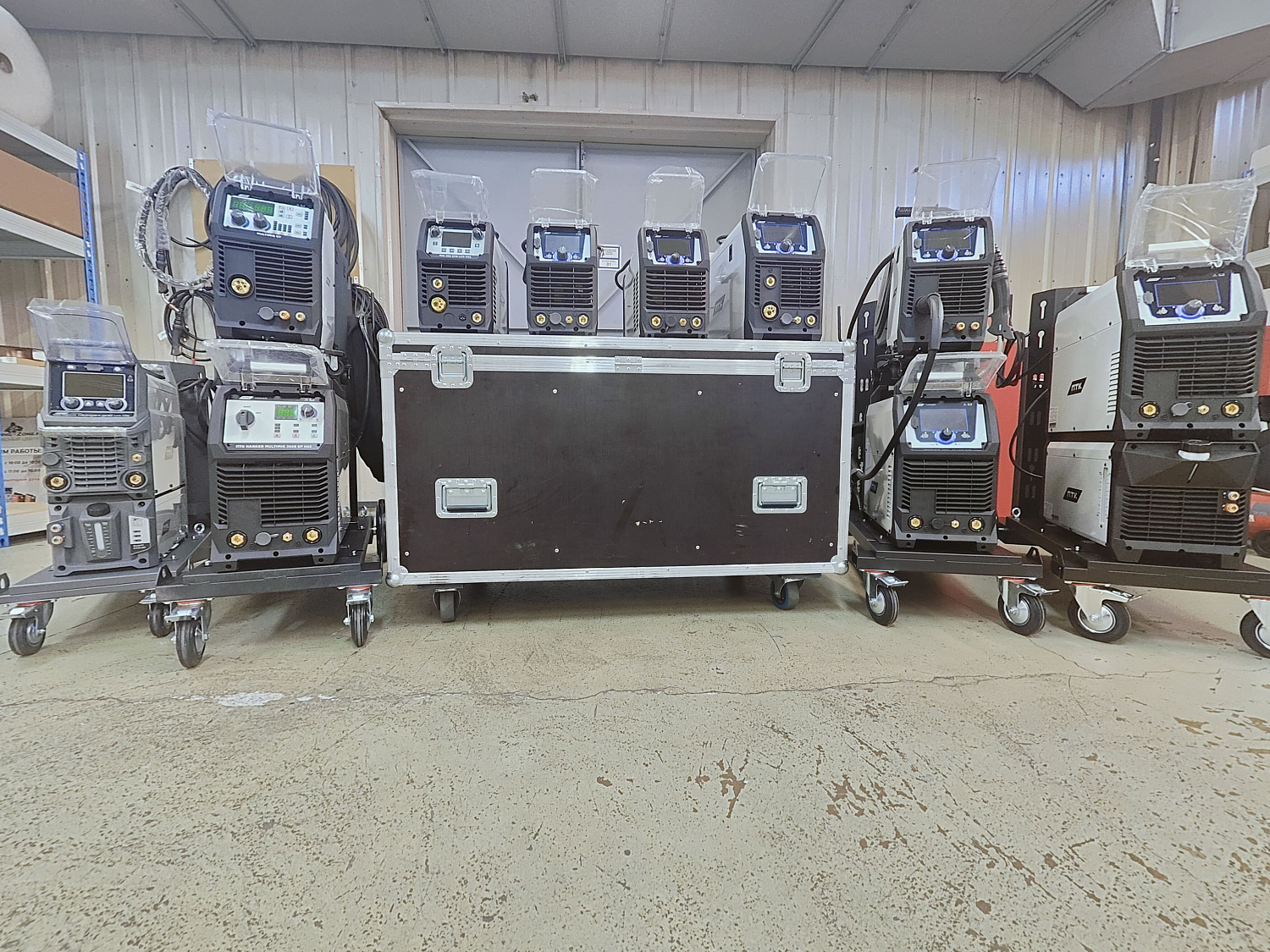 Демонстрационный зал