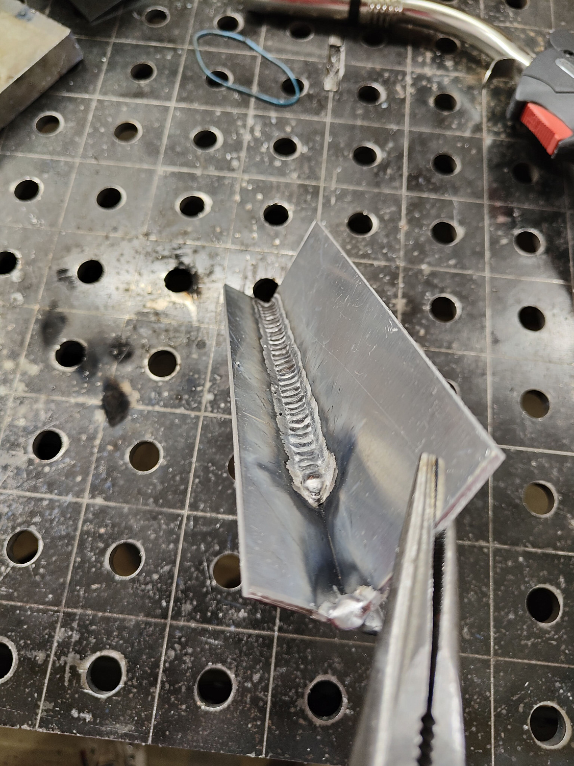 Тестирование аппарата ПТК HANKER MIG 350S DP H42 в демонстрационном зале